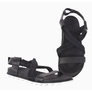 Sorel Roaming Decon Strappy Sandals Womens Size 7 Black NL4095-010